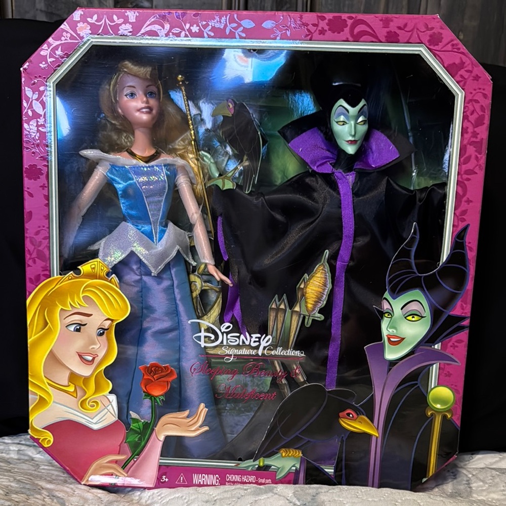 2013 Disney Signature Collection Sleeping Beauty & Maleficent